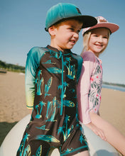 Load image into Gallery viewer, deux par deux Boys Printed Cap - Lime To Black