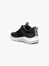 Load image into Gallery viewer, Bogs Kids Skyline Kicker Low - Black
