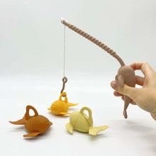 Load image into Gallery viewer, Peaks & Valleys Fishing Bath Toy