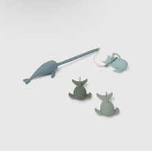Load image into Gallery viewer, Peaks & Valleys Fishing Bath Toy