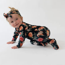 Load image into Gallery viewer, Belan.J Baby Footed Zipper Sleeper