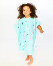 Load image into Gallery viewer, deux par deux Hooded Beach Towel