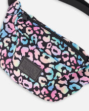 Load image into Gallery viewer, deux par deux Fanny Pack - Black Animal Print