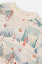 Load image into Gallery viewer, deux par deux Boys Fleece Sweatshirt - Beige w/Ski Print