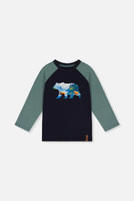 Load image into Gallery viewer, deux par deux Boys Raglan T-Shirt - Dark Blue And Green