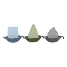 Load image into Gallery viewer, Bibs Sail Boats Bath Toys