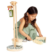 Load image into Gallery viewer, Manhattan Toy Spruce Cleaning Set