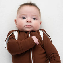 Load image into Gallery viewer, Belan.J 1.0 TOG Convertible Swaddle Sack - Cocoa