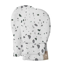 Load image into Gallery viewer, Goumi No-Flip Mitts