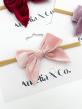 Load image into Gallery viewer, Aurelia & Co. Baby Valentines Baby Headbands Velvet Bow