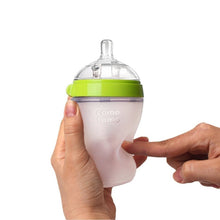 Load image into Gallery viewer, Comotomo Silicone Baby Bottle 8oz/250ml
