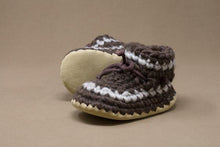 Load image into Gallery viewer, Padraig Cottage Child Slipper
