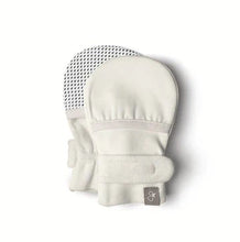 Load image into Gallery viewer, Goumi Scratch Mitts