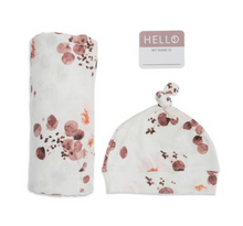 Load image into Gallery viewer, Lulujo Hello World Blanket and Knotted Hat