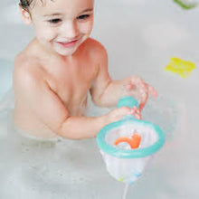 Load image into Gallery viewer, Boon Water Bugs Floating Bath Toys with Net
