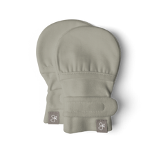 Load image into Gallery viewer, Goumi Scratch Mitts
