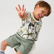 Load image into Gallery viewer, Minymo Boys Cargo Shorts - Lily Pad
