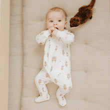 Load image into Gallery viewer, Petit Lem Baby Otter Print on Off-White Sleeper
