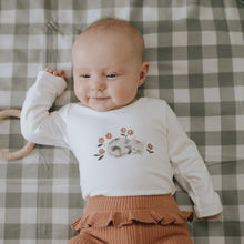 Load image into Gallery viewer, Petit Lem Firsts Baby Girls &quot;Kitten&quot; 3pc Outfit Set
