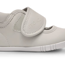 Load image into Gallery viewer, Stonz Cruiser Everyday Dressy Mary Jane - Ivory
