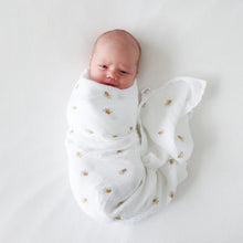 Load image into Gallery viewer, Lulujo Swaddle Blanket Muslin Cotton LG
