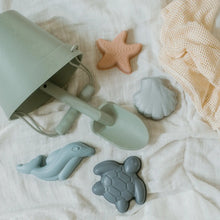 Load image into Gallery viewer, Peaks &amp; Valleys Beach Bucket w/Characters Set
