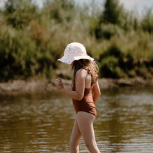 Load image into Gallery viewer, Jan &amp; Jul Gro-With-Me® Cotton Floppy Hat
