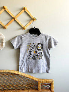 Olive & Bramble Curious T-Shirt - Heather Grey