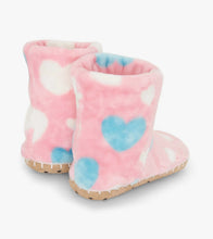 Load image into Gallery viewer, Hatley Girls Big Hearts Fuzzy Fleece Slippers
