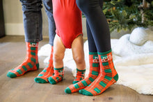Load image into Gallery viewer, Pearhead Holiday Family Sock Set
