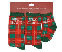 Load image into Gallery viewer, Pearhead Holiday Family Sock Set

