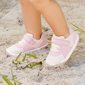 Stride Rite Girls Fern Sneaker - Pink