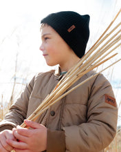 Load image into Gallery viewer, deux par deux Mid Season Knit Hat
