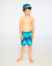 Load image into Gallery viewer, deux par deux Boys Swim Trunks - Blue Waves Print
