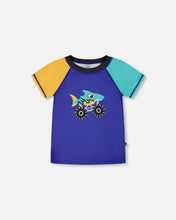 Load image into Gallery viewer, deux par deux Boys Short Sleeve Rashguard - Ultramarine Blue
