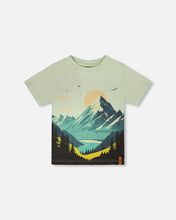 Load image into Gallery viewer, deux par deux Boys Organic Cotton Jersey T-Shirt With Mountain Print - Sage
