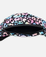 Load image into Gallery viewer, deux par deux Fanny Pack - Black Animal Print
