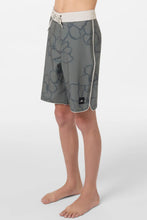 Load image into Gallery viewer, O'Neill Youth Boys Hyperfreak Mysto Scallop 17" Boardshort - Mulled Basil
