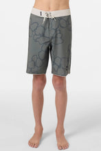 Load image into Gallery viewer, O'Neill Youth Boys Hyperfreak Mysto Scallop 17" Boardshort - Mulled Basil
