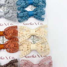 Load image into Gallery viewer, Aurelia &amp; Co. Babies/Kids Lace Hair Bow Clip Set
