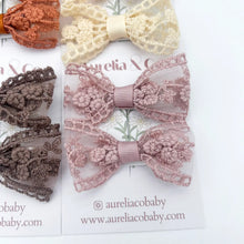 Load image into Gallery viewer, Aurelia &amp; Co. Babies/Kids Lace Hair Bow Clip Set
