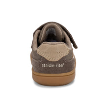 Load image into Gallery viewer, Stride Rite London 2.0 Sneaker - Brown
