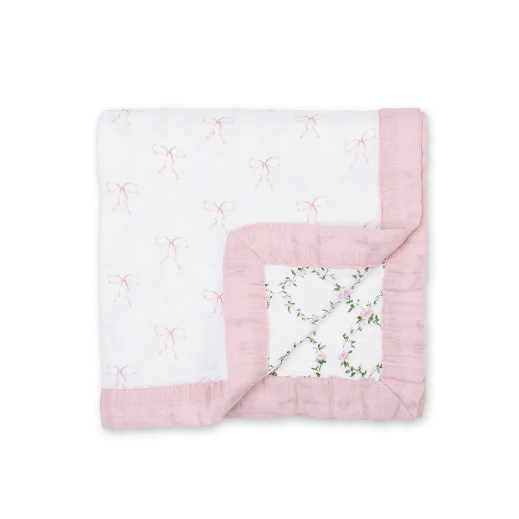 Lulujo Classic Muslin Quilt
