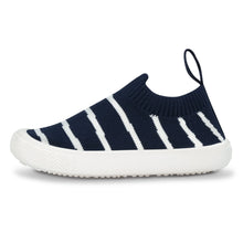 Load image into Gallery viewer, Jan &amp; Jul Graphic Knit Shoe
