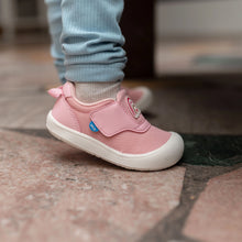 Load image into Gallery viewer, Jan &amp; Jul Mini-Flyer Toddler Sneaker
