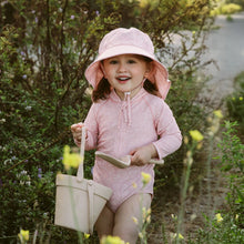 Load image into Gallery viewer, Jan &amp; Jul Gro-With-Me® Aqua-Dry Adventure Hat
