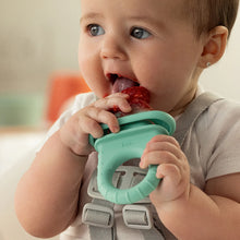 Load image into Gallery viewer, Fridababy Push Pop Feeder
