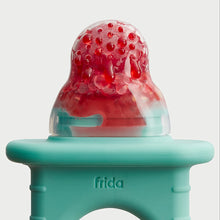 Load image into Gallery viewer, Fridababy Push Pop Feeder

