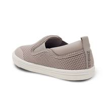 Load image into Gallery viewer, Stonz Skipperz Slip On Shoe - Dune
