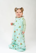 Load image into Gallery viewer, Belan.J Printed Sleep Bag (0.5 Tog) - Strawberry Garden
